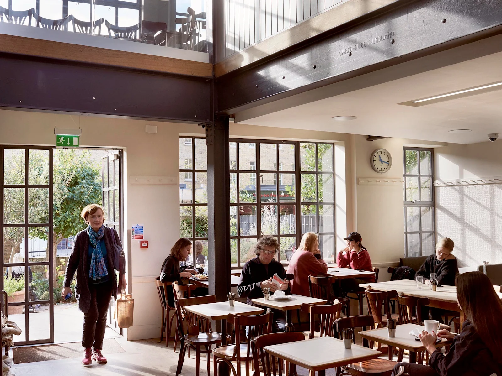 Café All-rounder - Dalston